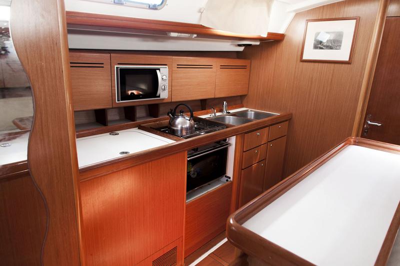 Book yachts online - sailboat - Cyclades 50.5 - Penny, Generator + A/C + Heating, REFIT 2021 - rent