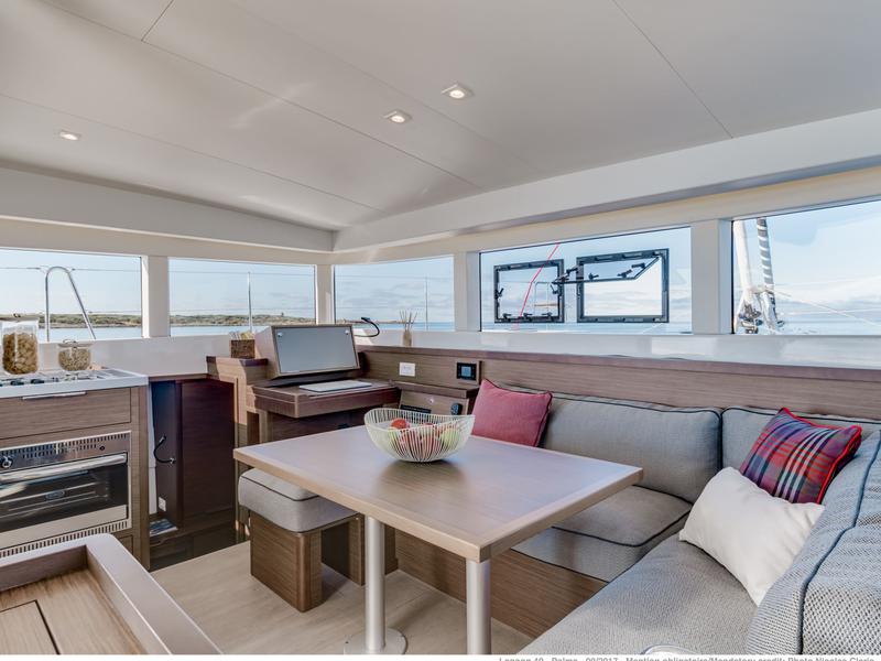 Book yachts online - catamaran - Lagoon 40 - Victor - rent