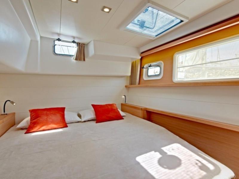 Book yachts online - catamaran - Lagoon 450 Sport - Salty Love - rent