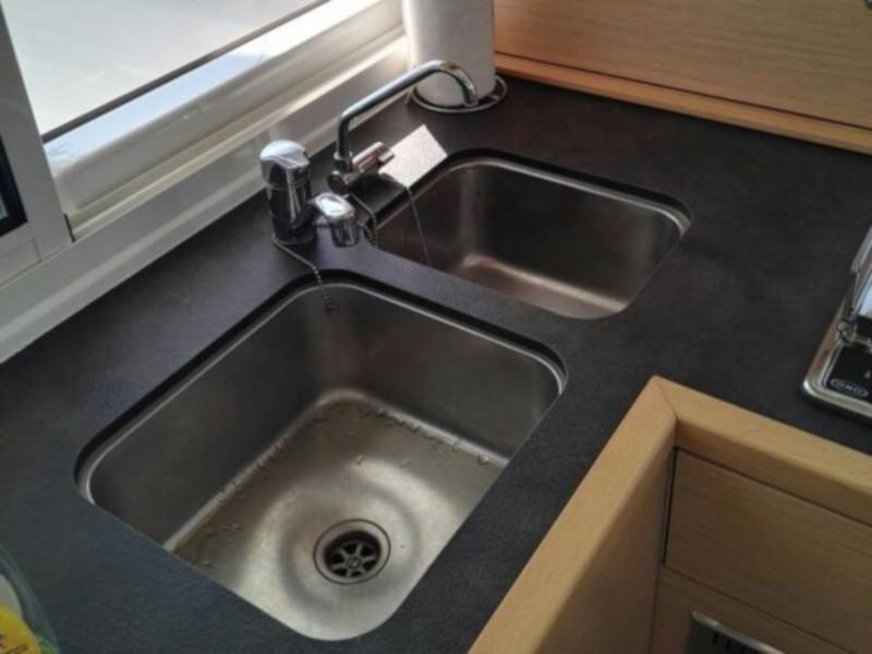 Book yachts online - catamaran - Lagoon 39 - Salty Dog - rent