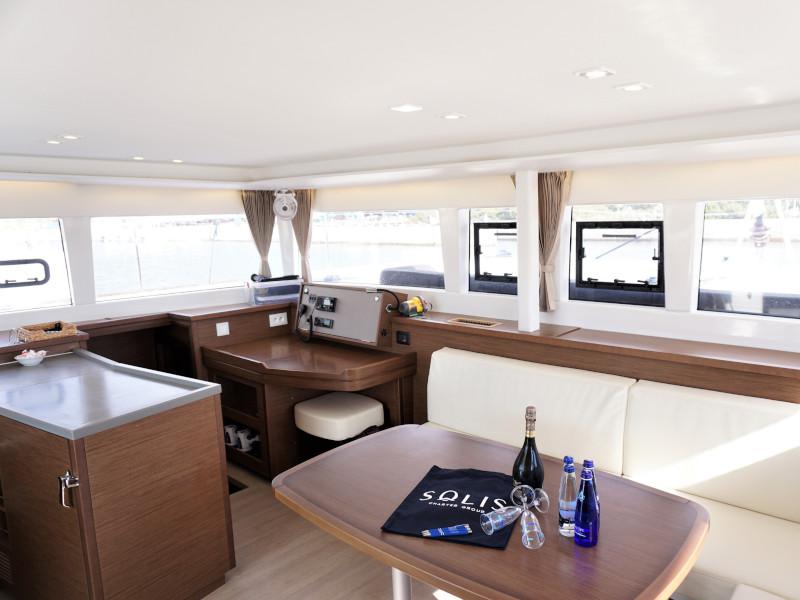 Book yachts online - catamaran - Lagoon 450 Sport - Saga - rent