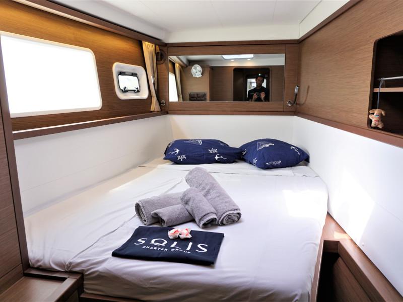 Book yachts online - catamaran - Lagoon 450 Sport - Saga - rent