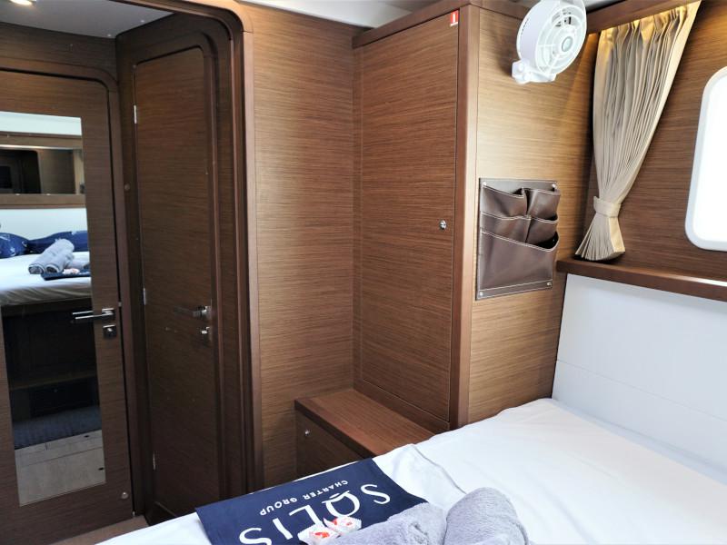 Book yachts online - catamaran - Lagoon 450 Sport - Saga - rent