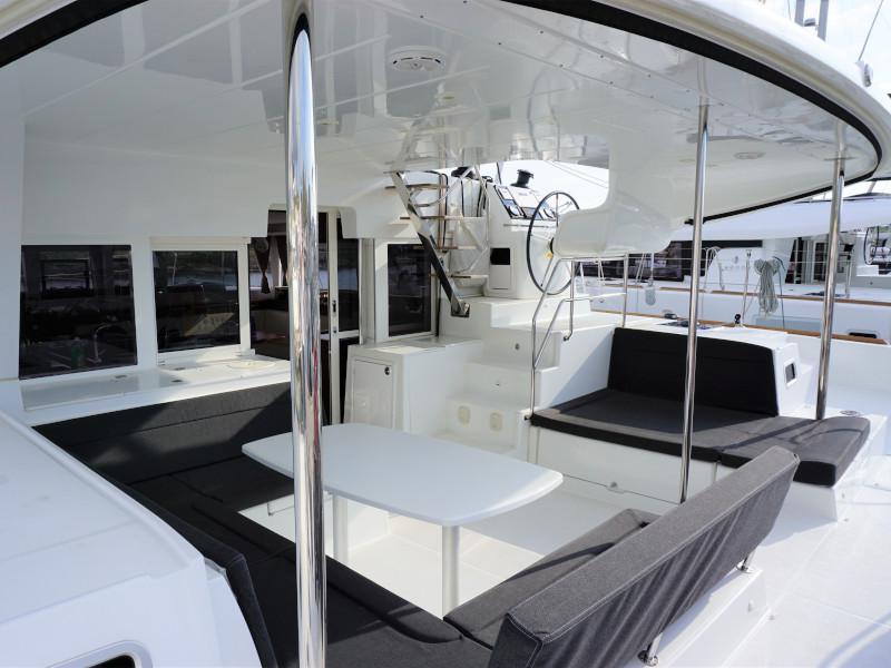 Book yachts online - catamaran - Lagoon 450 Sport - Saga - rent