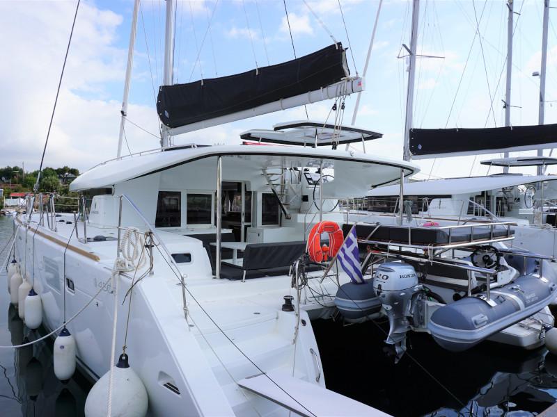 Book yachts online - catamaran - Lagoon 450 Sport - Saga - rent