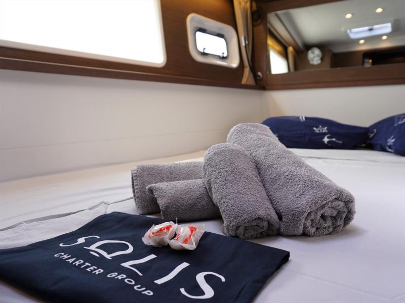 Book yachts online - catamaran - Lagoon 450 Sport - Saga - rent