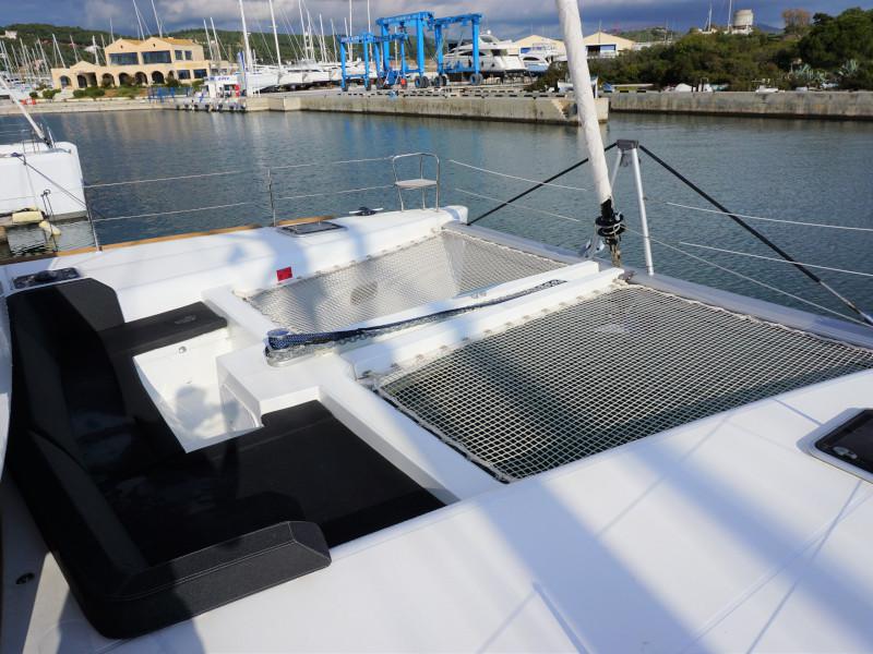 Book yachts online - catamaran - Lagoon 450 Sport - Saga - rent