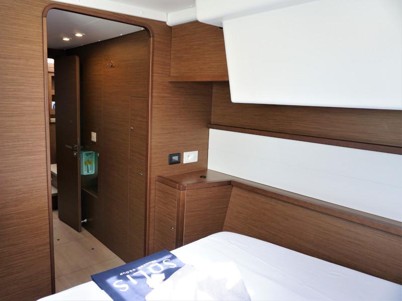 Book yachts online - catamaran - Lagoon 450 Sport - Saga - rent