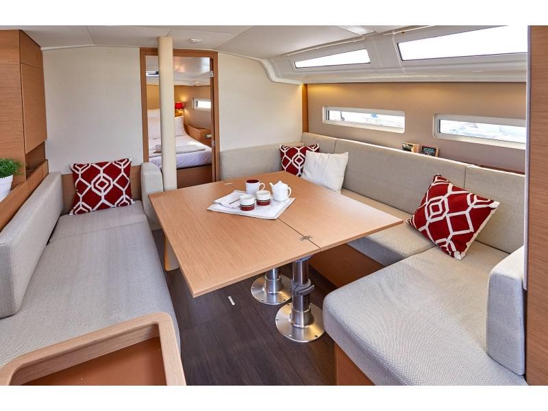 Book yachts online - sailboat - Sun Odyssey 410 - Trilly - rent