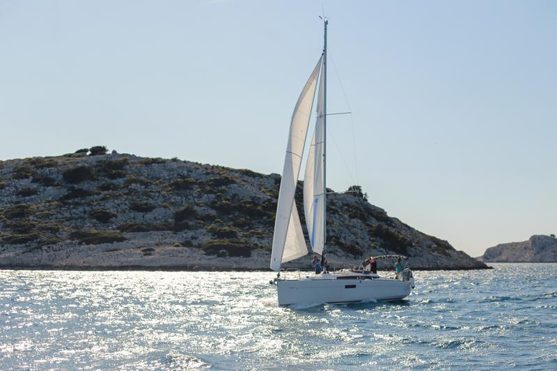 Book yachts online - sailboat - Sun Odyssey 349 - Porto Tolero - rent
