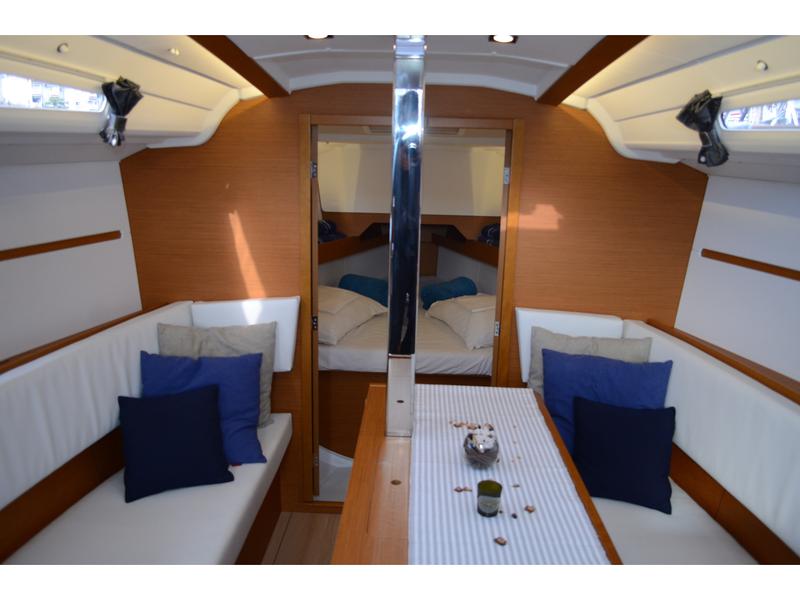Book yachts online - sailboat - Sun Odyssey 349 - Porto Tolero - rent