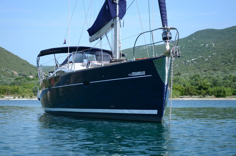 Book yachts online - sailboat - Elan Impression 514 - Cesarica III - rent