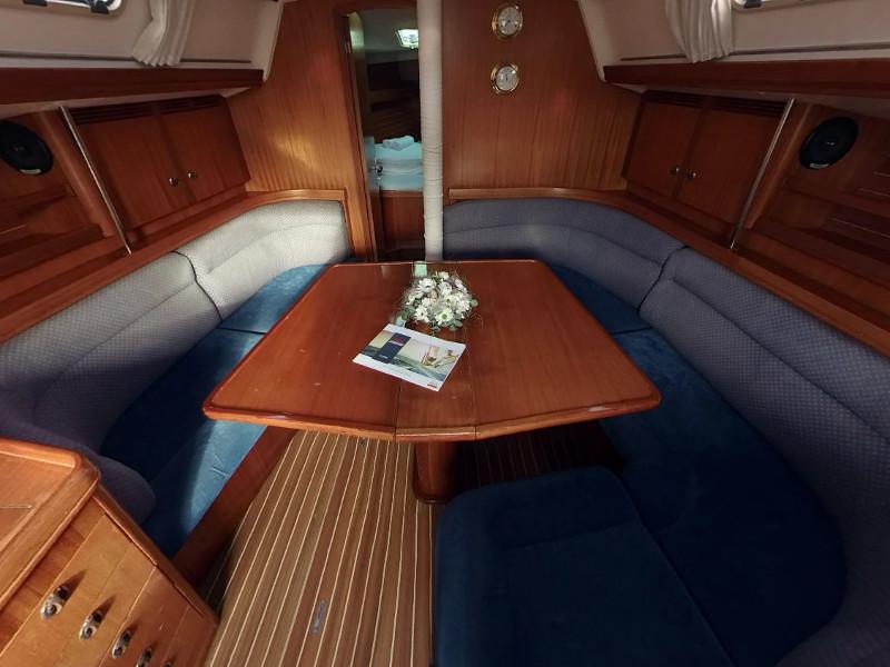 Book yachts online - sailboat - Elan 40 - CRNIKA - rent