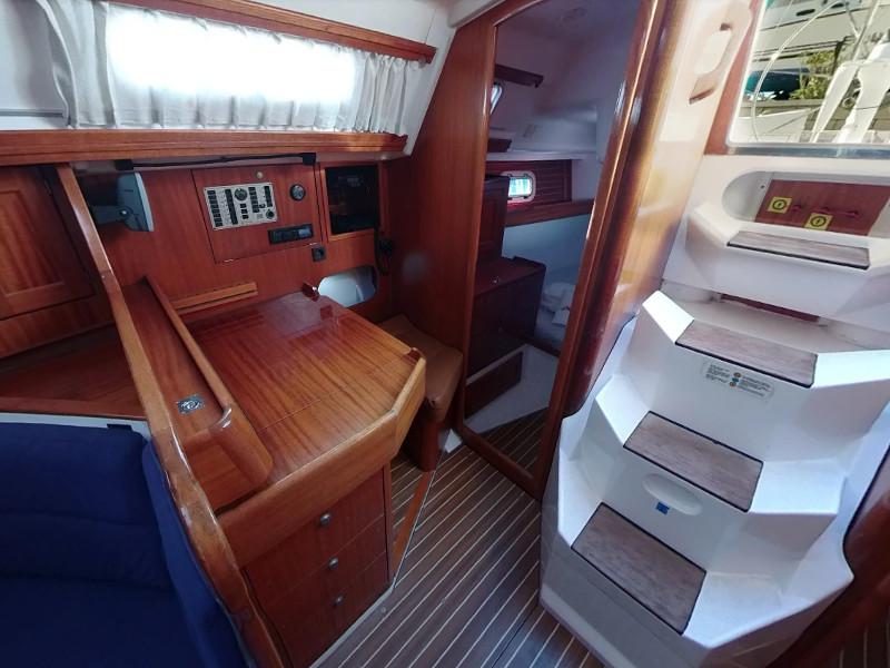 Book yachts online - sailboat - Elan 36 - VRIJES - rent