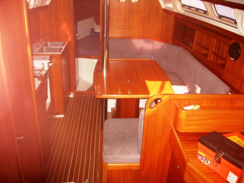 Book yachts online - sailboat - Elan 36 - VRIJES - rent