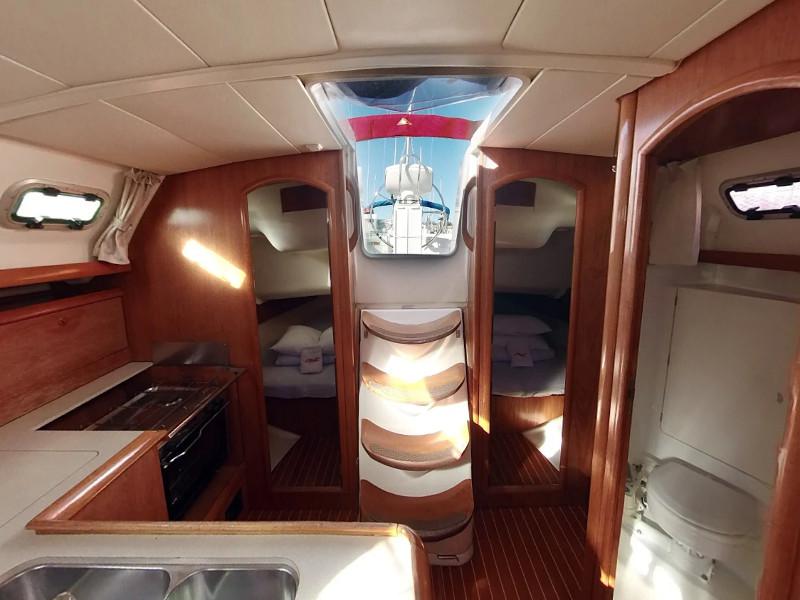 Book yachts online - sailboat - Sun Odyssey 37 - SIPICA - rent