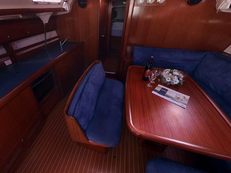 Book yachts online - sailboat - Bavaria 44 - FORTE - rent