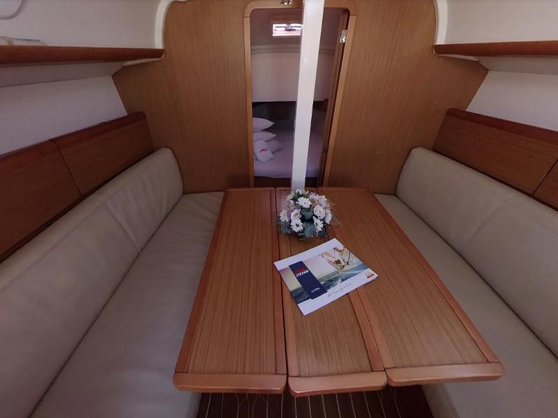 Book yachts online - sailboat - Sun Odyssey 30i - ESPRESSO II - rent