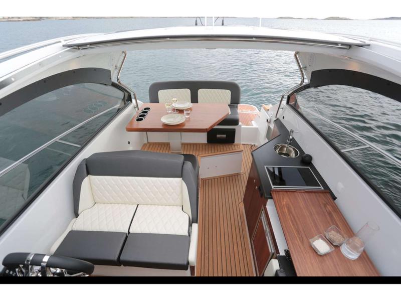 Book yachts online - motorboat - Grandezza 28 0C - BASILEIA 2 - rent