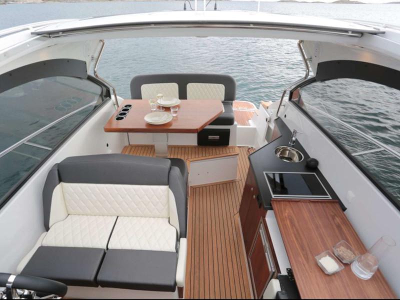 Book yachts online - motorboat - Grandezza 28 0C - BASILEIA 2 - rent