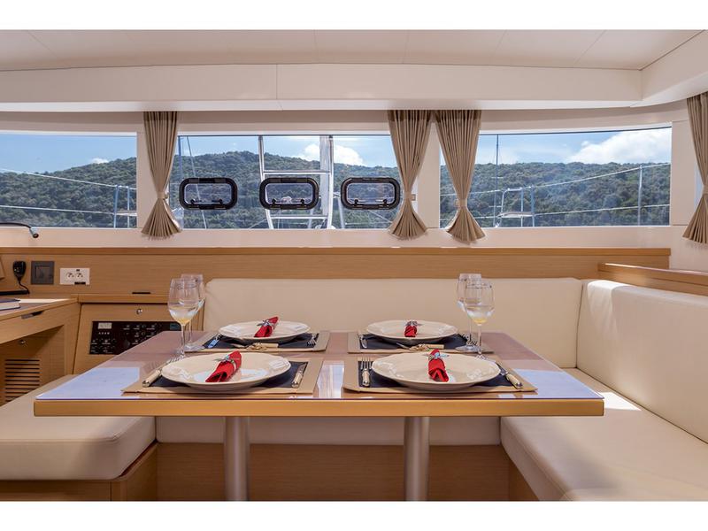 Book yachts online - catamaran - Lagoon 39 - Olympia - rent