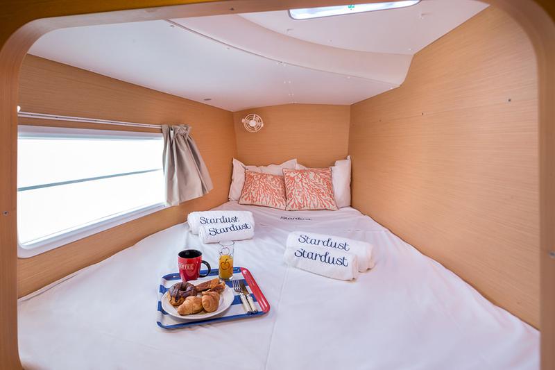 Book yachts online - catamaran - Lagoon 380 - Stardust - rent