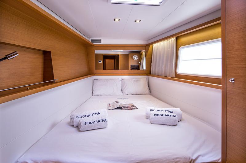 Book yachts online - catamaran - Lagoon 450 - Siddhartha | A/C generator watermaker - rent