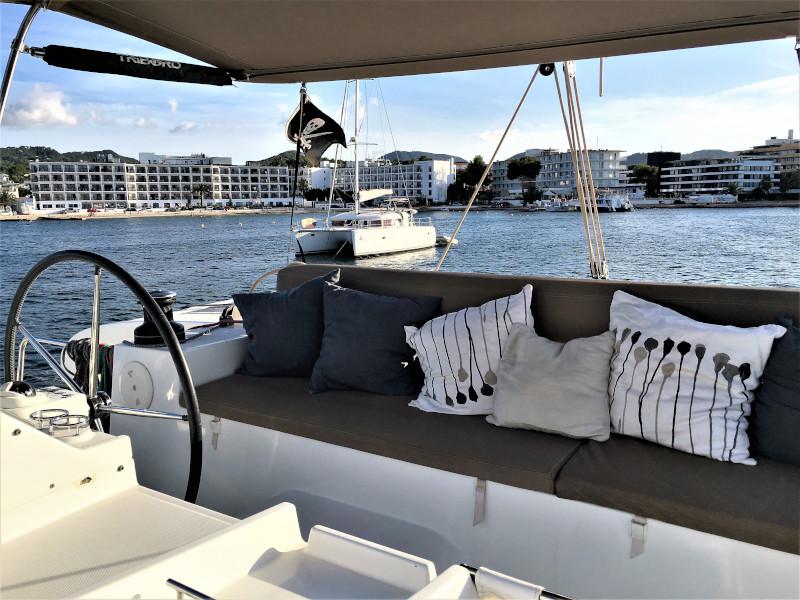 Book yachts online - catamaran - Lagoon 450 - Allegra - rent