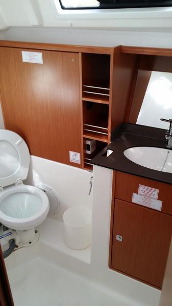 Book yachts online - sailboat - Bavaria Cruiser 41 - Orfeas - rent