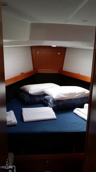 Book yachts online - sailboat - Bavaria Cruiser 41 - Orfeas - rent