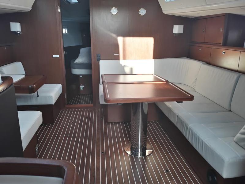 Book yachts online - sailboat - Bavaria Vision 46 Owner's Version - Ianos - rent