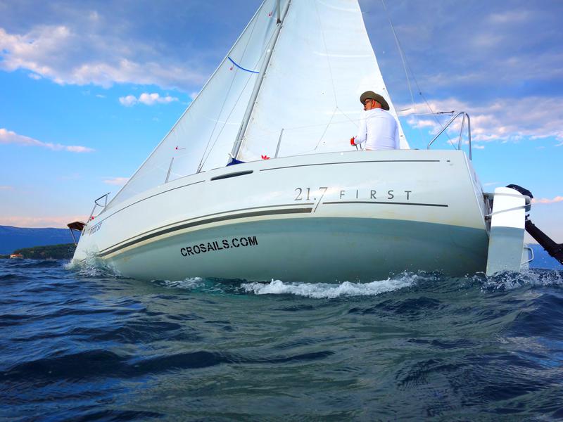 Book yachts online - sailboat - Beneteau First 21.7 - Vidra - rent