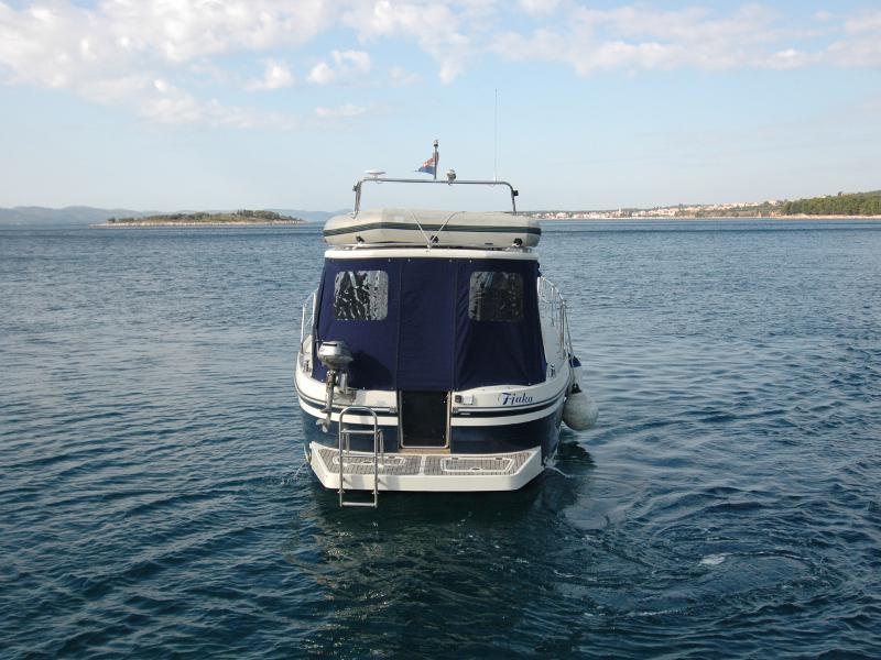Book yachts online - motorboat - Adria 1002 - Fjaka - rent