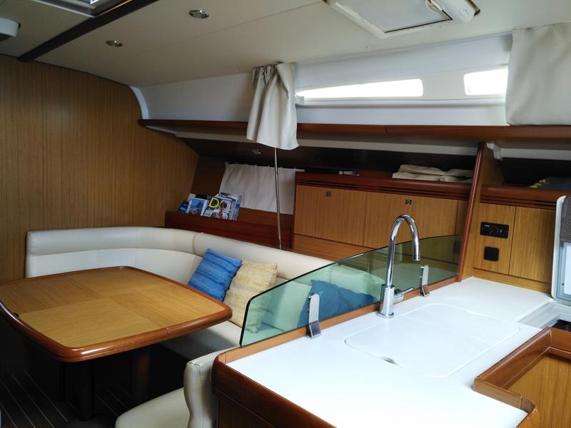 Book yachts online - sailboat - Sun Odyssey 42 i - Sparrow - rent