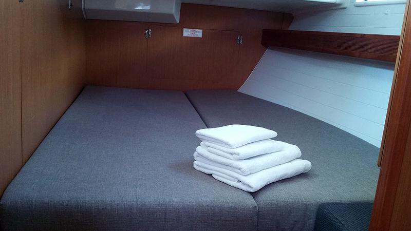 Book yachts online - sailboat - Bavaria Cruiser 50 - Silver Cloud - rent