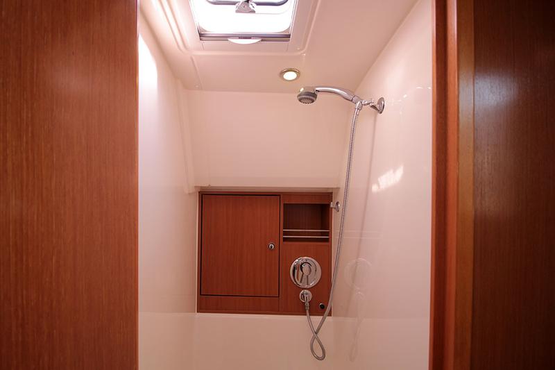 Book yachts online - sailboat - Bavaria Cruiser 50 - Quantum - rent