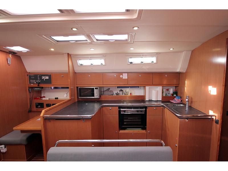 Book yachts online - sailboat - Bavaria Cruiser 50 - Leonis - rent