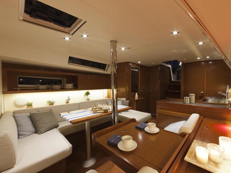 Book yachts online - sailboat - Oceanis 41 - Ocellot blue - rent