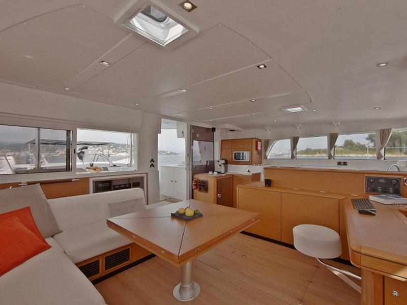 Book yachts online - catamaran - Lagoon 500 - Otto Mezzo (Refitting 2016/17) - rent