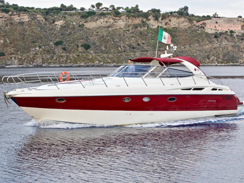 Book yachts online - motorboat - Cranchi Mediterranee 50 HT - Magia - rent