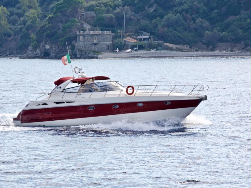 Book yachts online - motorboat - Cranchi Mediterranee 50 HT - Magia - rent