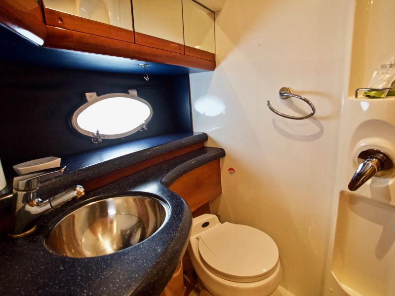 Book yachts online - motorboat - Cranchi Mediterranee 50 HT - Magia - rent