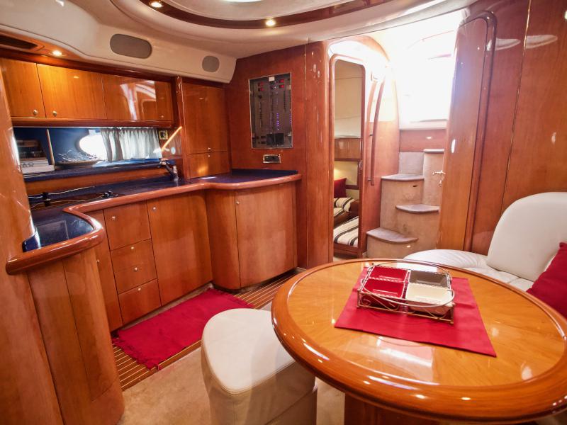 Book yachts online - motorboat - Cranchi Mediterranee 50 HT - Magia - rent