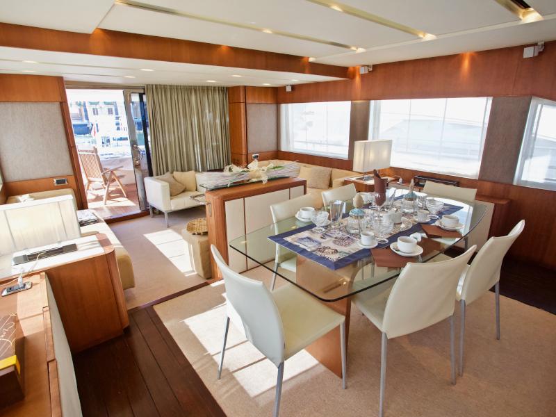 Book yachts online - motorboat - Aicon 75 - Lutetia - rent
