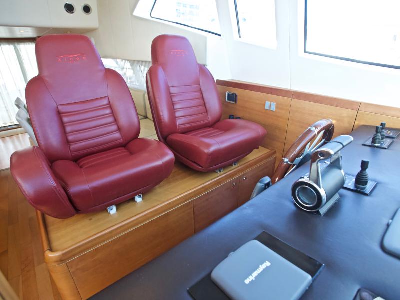 Book yachts online - motorboat - Aicon 64 Fly - Marilyn - rent