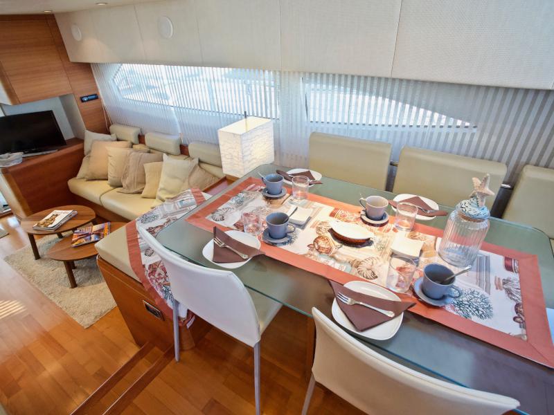 Book yachts online - motorboat - Aicon 64 Fly - Marilyn - rent