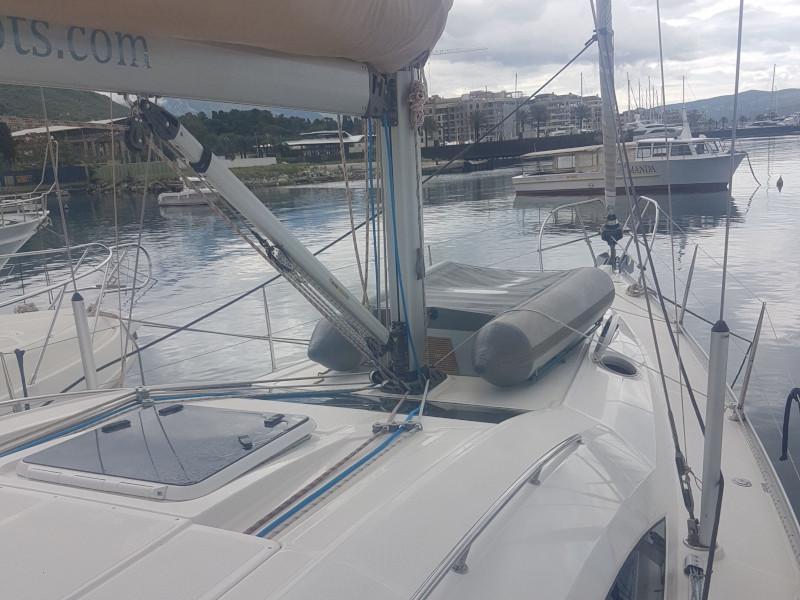 Book yachts online - sailboat - Elan 434 - Rebekka - rent