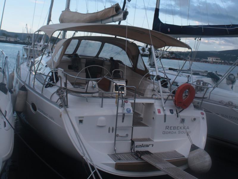 Book yachts online - sailboat - Elan 434 - Rebekka - rent