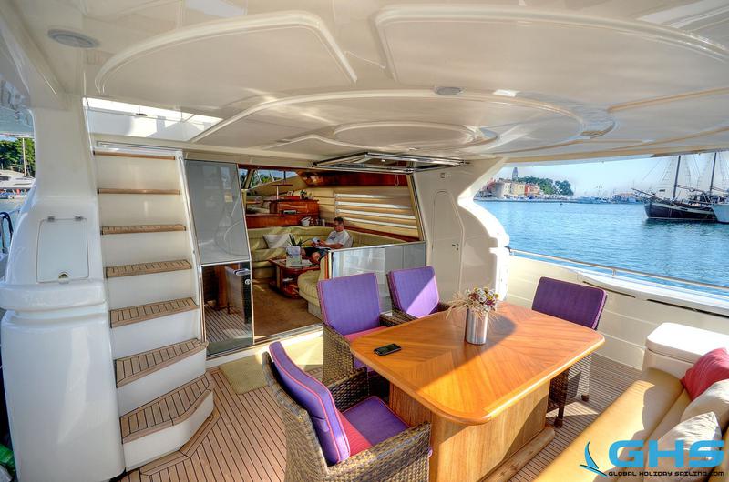 Book yachts online - motorboat - Ferretti 680 - Estella GENERALLY REFIT 2013 - rent