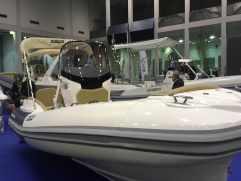 Book yachts online - motorboat - Salpa Soleil 20 - ESA - rent